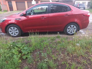 2014 Kia Rio III, красный, 800000 рублей, вид 5