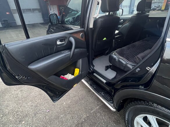 2013 Infiniti QX56 II, чёрный, 2550000 рублей - вид 12