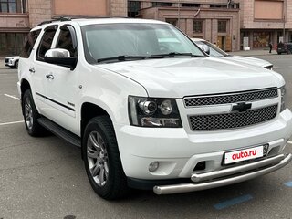 2013 Chevrolet Tahoe 6AT III, белый, 2700000 рублей, вид 2