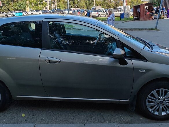 2007 Fiat Punto III Grande Punto, серый, 400000 рублей - вид 1