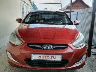2011 Hyundai Solaris I, красный, 700000 рублей, вид 3