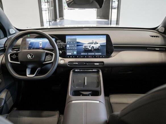 2026 Changan UNI-S I Рестайлинг, белый, 3079900 рублей - вид 29