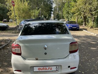2014 Renault Logan II, белый, 400000 рублей, вид 4
