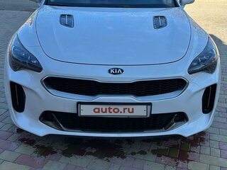2019 Kia Stinger I, белый, 2300000 рублей, вид 1