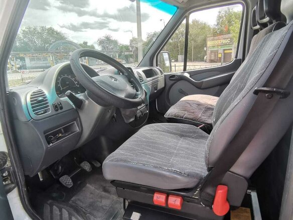 2002 Mercedes-Benz Sprinter, белый, 1550000 рублей - вид 5