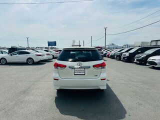 2011 Toyota Wish II, белый, 1229000 рублей, вид 5