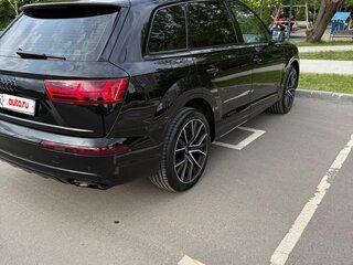 2017 Audi Q7 II (4M), чёрный, 2999999 рублей, вид 4