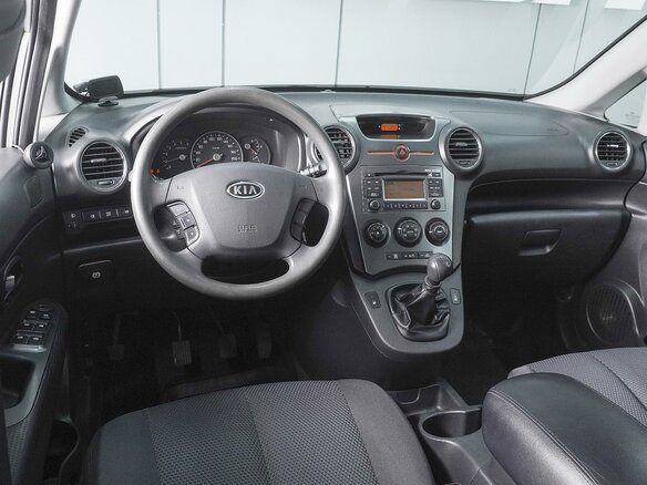 2011 Kia Carens II (UN), серебристый, 850000 рублей - вид 5
