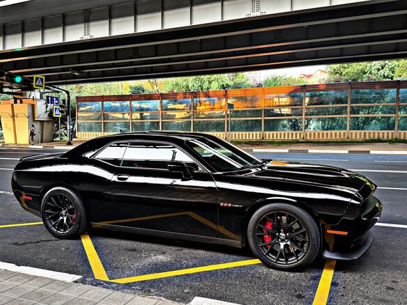 2015 Dodge Challenger SRT III Рестайлинг 2, чёрный - вид 3