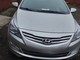 2016 Hyundai Solaris I Рестайлинг, серебристый, 650000 рублей, вид 3