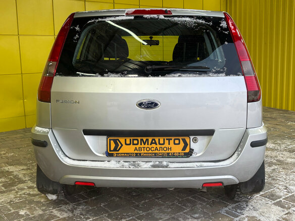 2004 Ford Fusion I, серебристый, 379000 рублей - вид 6