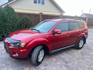 2011 Mitsubishi Outlander II Рестайлинг, красный, 1400000 рублей, вид 2