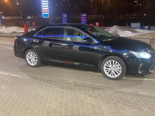 2015 Toyota Camry VII (XV50) Рестайлинг, чёрный, 1790000 рублей, вид 3