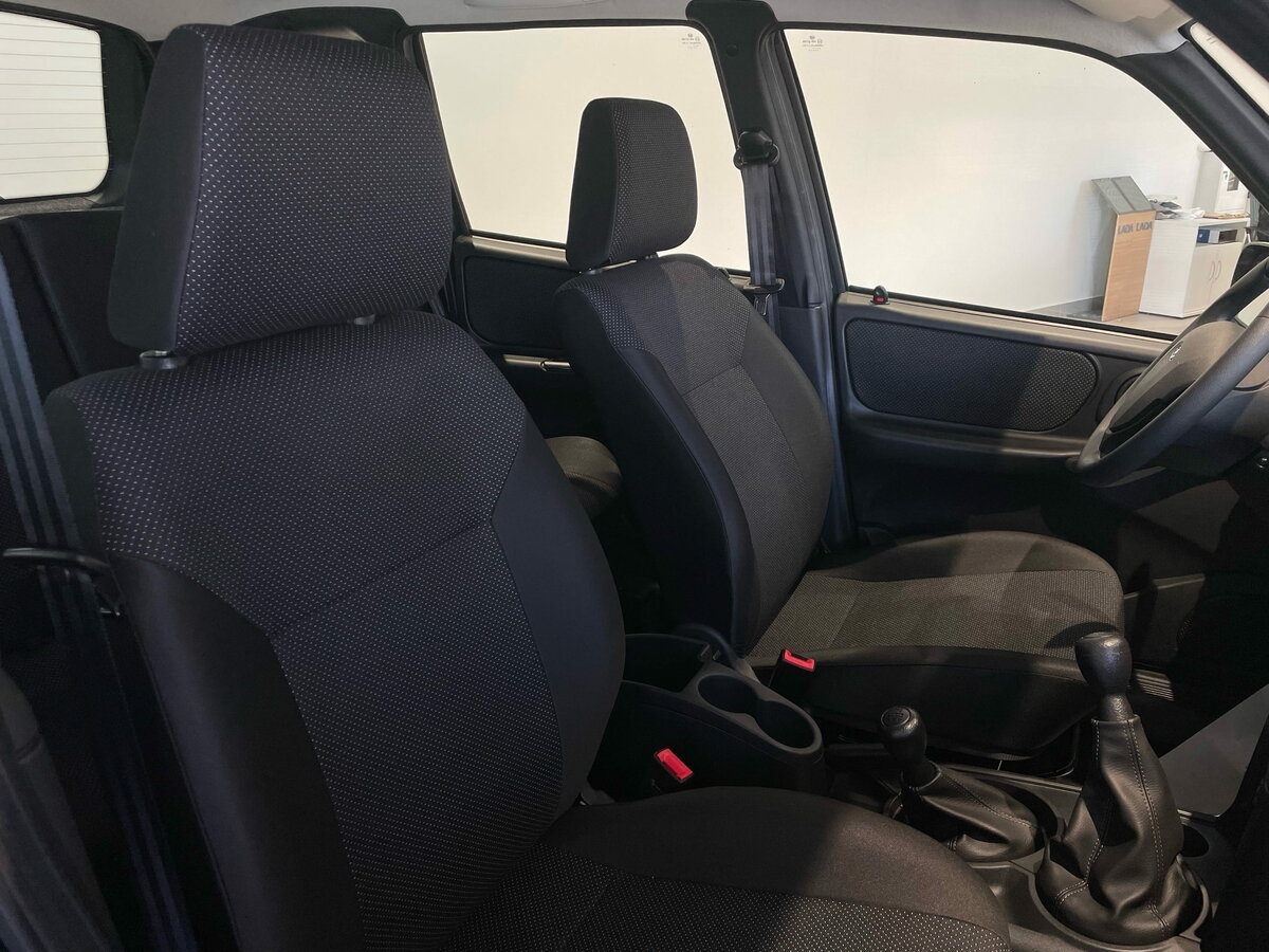 Открыть фотографии: Lada (ВАЗ) Niva Travel I Рестайлинг