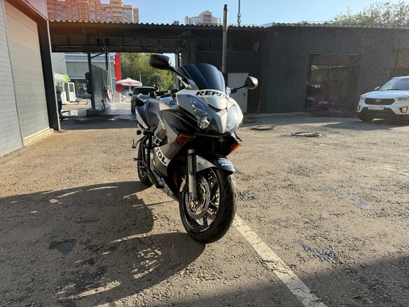 2002 Honda VFR 800, серебристый, 480000 рублей - вид 8