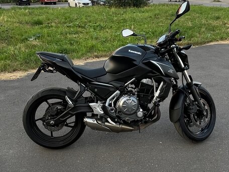 2017 Kawasaki Z 650, чёрный, 600000 рублей, вид 1
