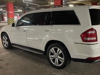 2010 Mercedes-Benz GL-Класс 500 I (X164) Рестайлинг, белый, 2000000 рублей, вид 3