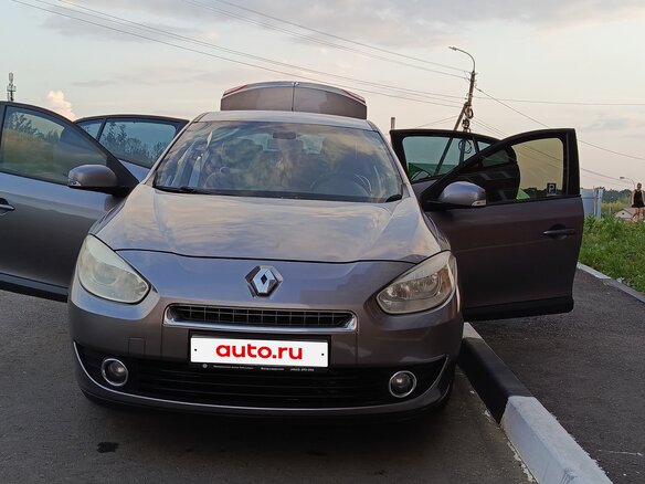 2010 Renault Fluence I, коричневый, 800000 рублей - вид 1