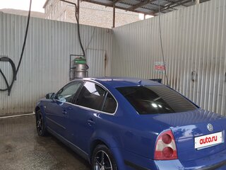 2001 Volkswagen Passat B5 Рестайлинг, синий, 330000 рублей, вид 3