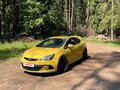 2013 Opel Astra OPC J, жёлтый, 1100000 рублей - вид 3