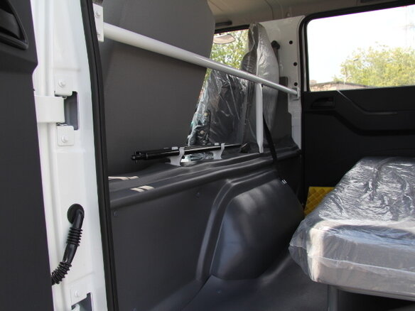 2026 Isuzu Elf (N-series), белый, 5690000 рублей - вид 14