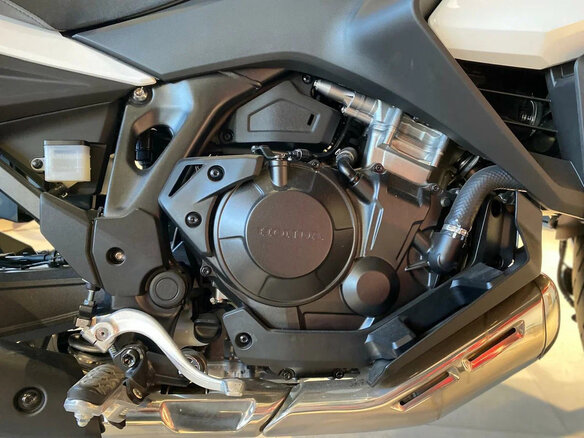 2022 Honda NT1100, белый, 1750000 рублей - вид 9
