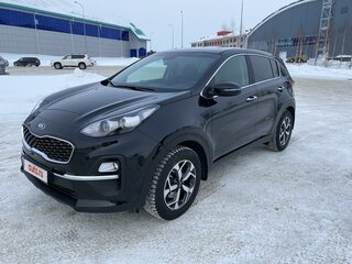 2021 Kia Sportage IV Рестайлинг, чёрный, 3000000 рублей, вид 1