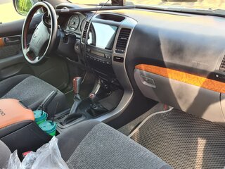 2008 Toyota Land Cruiser Prado 120 Series Рестайлинг, серебристый, 2750000 рублей, вид 4
