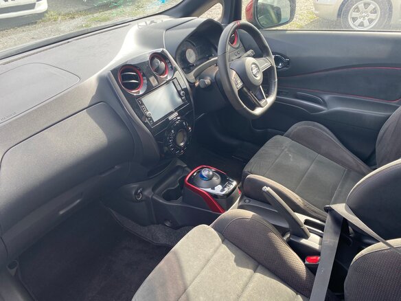 2017 Nissan Note e-Power II Рестайлинг, чёрный - вид 12