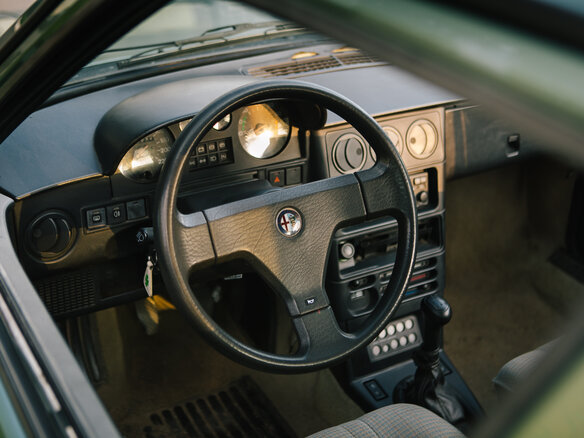 1989 Alfa Romeo 33 I Рестайлинг, зелёный - вид 8