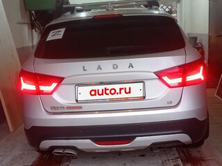2018 Lada (ВАЗ) Vesta SW Cross I, серебристый, 1400000 рублей, вид 3