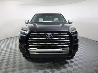 2025 Toyota Tundra CrewMax III, чёрный, 12129257 рублей, вид 2
