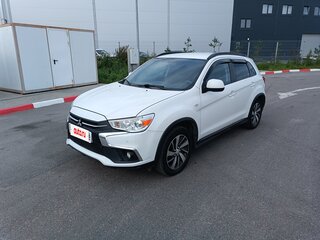 2018 Mitsubishi ASX I Рестайлинг 2, белый, 1800000 рублей, вид 1