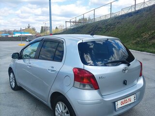 2009 Toyota Vitz II (XP90), серый, 710000 рублей, вид 5