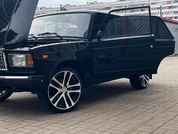 2010 Lada (ВАЗ) 2107, чёрный - вид 2