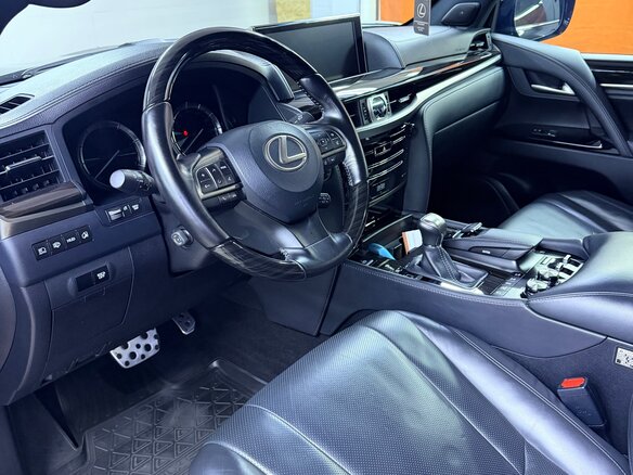 2020 Lexus LX 570 III Рестайлинг 2, чёрный, 10500000 рублей - вид 6