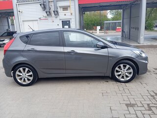 2011 Hyundai Solaris I, серый, 750000 рублей, вид 2