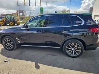 2019 BMW X5 30d IV (G05/G18), чёрный, 5500000 рублей, вид 4