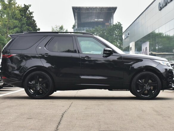 2025 Land Rover Discovery P360 V Рестайлинг, чёрный, 13270000 рублей - вид 8