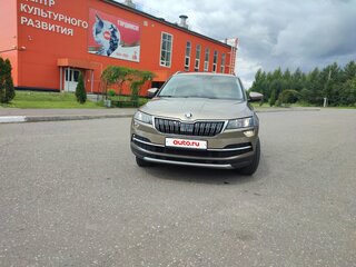 2020 Skoda Karoq DSG7 I, коричневый, 2550000 рублей, вид 3