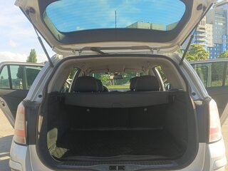 2011 Opel Astra H Рестайлинг, серебристый, 650000 рублей, вид 4