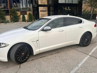 2015 Jaguar XF I Рестайлинг, белый, 2130000 рублей, вид 3