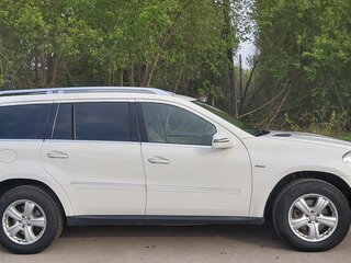 2012 Mercedes-Benz GL-Класс 350 I (X164) Рестайлинг, белый, 2000000 рублей, вид 3