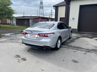 2019 Toyota Camry VIII (XV70), серый, 3100000 рублей, вид 4