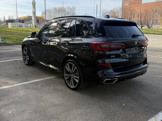 2019 BMW X5 M50d IV (G05/G18), чёрный, 8300000 рублей, вид 4