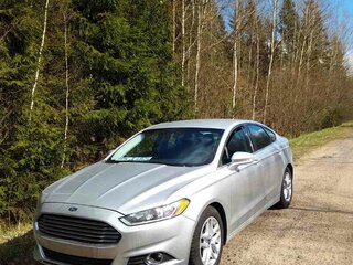 2015 Ford Fusion (North America) II, серебристый, 1200000 рублей, вид 4
