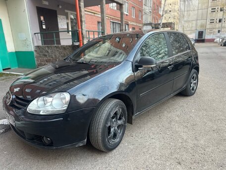 2008 Volkswagen Golf V, чёрный, 325000 рублей, вид 3