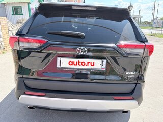 2024 Toyota RAV4 V (XA50), чёрный, 3900000 рублей, вид 4