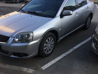 2008 Mitsubishi Galant IX Рестайлинг 2, серебристый, 750000 рублей, вид 1