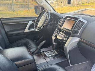 2013 Toyota Land Cruiser 200 Series Рестайлинг 1, чёрный, 5300000 рублей, вид 4